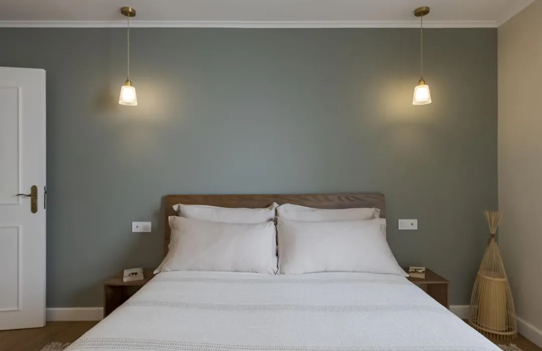 Peixeira Studios And Apartments-1